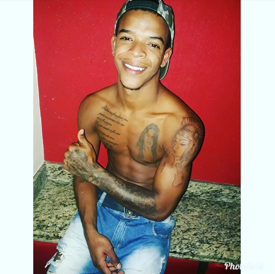 Lnfpsantos's tweet photo. “A vida curta, a chance é única de fazer a diferença ou então ser mais um..🎵✌👍🍀 https://t.co/FWXYSabaEB