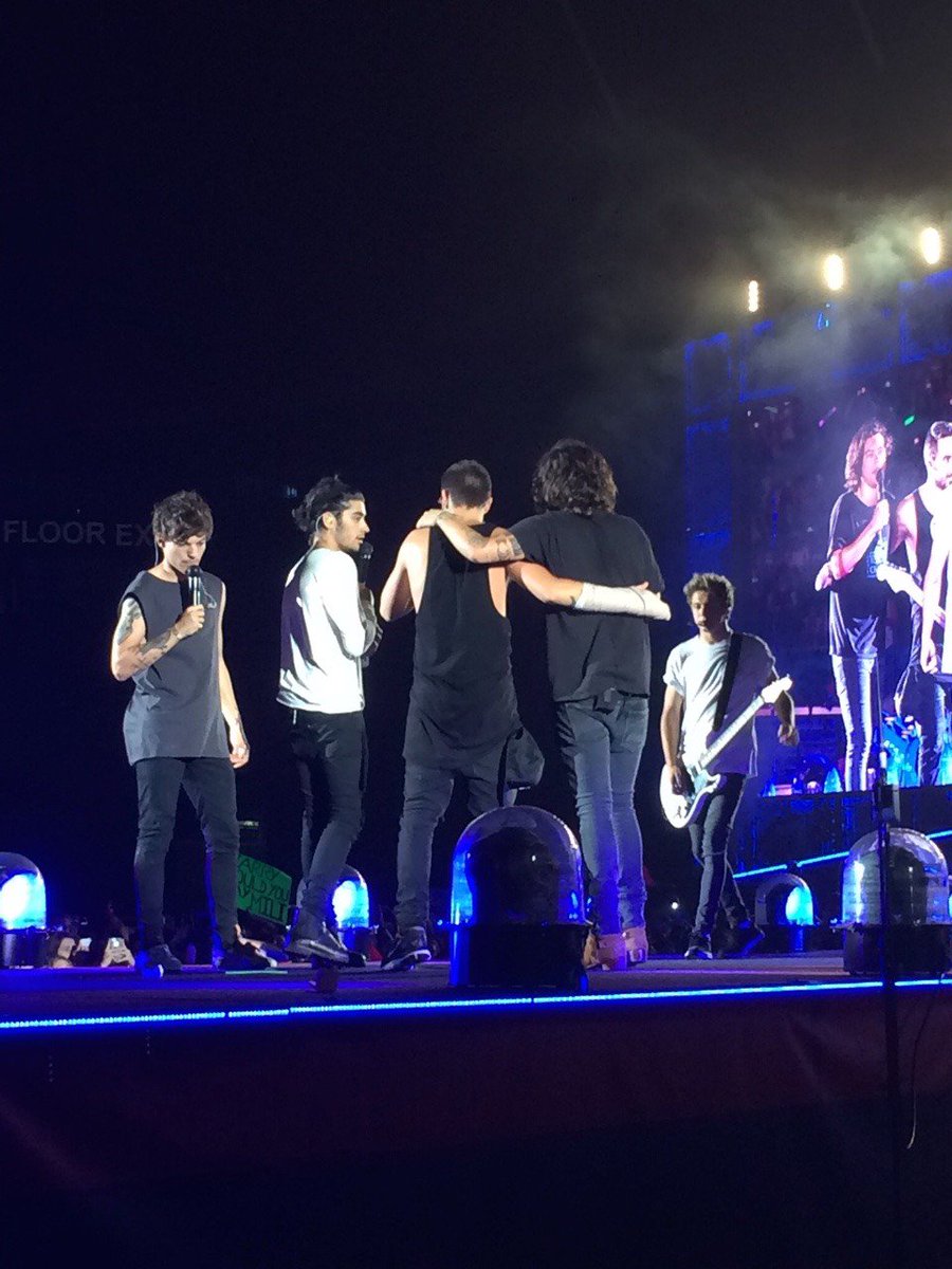 lwtprecious91's tweet photo. one band
one dream
one direction https://t.co/J6wBlvt2Ea