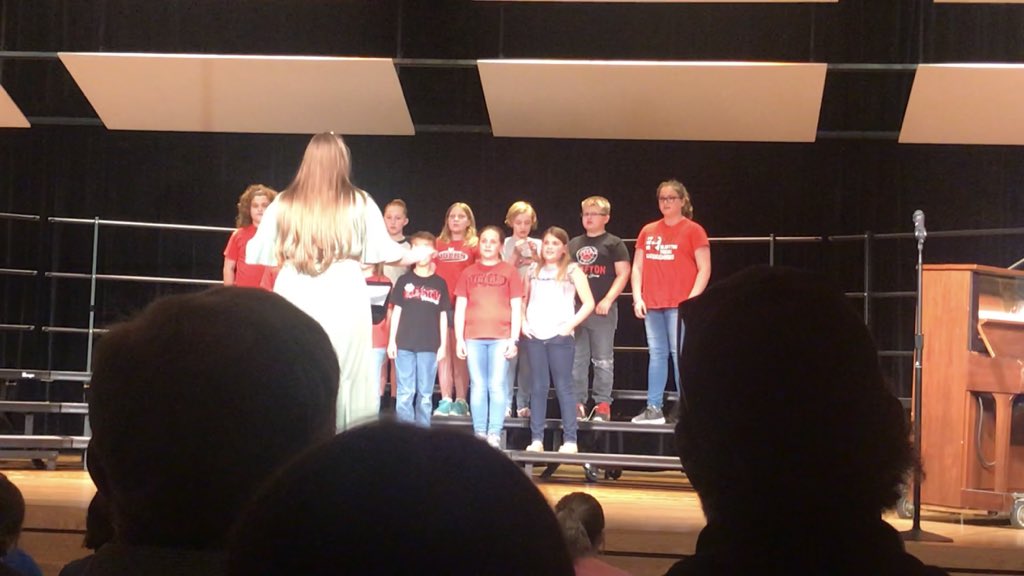 MusicSommerfeld's tweet photo. So proud of these kiddos! What better way for a music teacher to celebrate her Birthday!? :D #BHES180daysoflearning #bhescountonme #birthday #elementarymusic #collaboration https://t.co/imRIJvzDGs