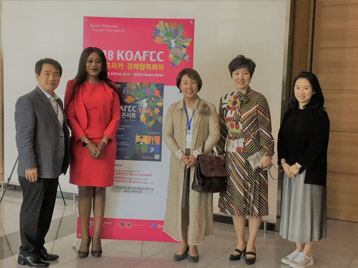 JosephineFaal's tweet photo. Great #AfDBAM2018 : The importance of #textile #research labs @e_faal @OleyDibbaWadda @Sha_Osei @NkandaYatu @jamaica_EU @vanessaperumal @choi_afdb @CClumpa @HumanBDesigner @MoniqueNtumngia @LushAfrica @AfricaFashionCA @AfricaFashionWk @AfricaFashionSt @Africa_FashionX @AfricaFash https://t.co/jfXxcL7iMO