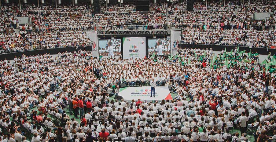 Alonso_Blancas's tweet photo. ¡Impresionante recepción al próximo Presidente de México José Antonio Meade en Torreón, Coahuila! Más de 10 mil mexicanos se reunieron para apoyar a #ElMeroMero. ¡Gracias a todos por su entusiasmo!
#VamosAGanar
#MeadePresidente
#YoMeroConMeade
#ColosioMapimi https://t.co/f9DMEeSAFH