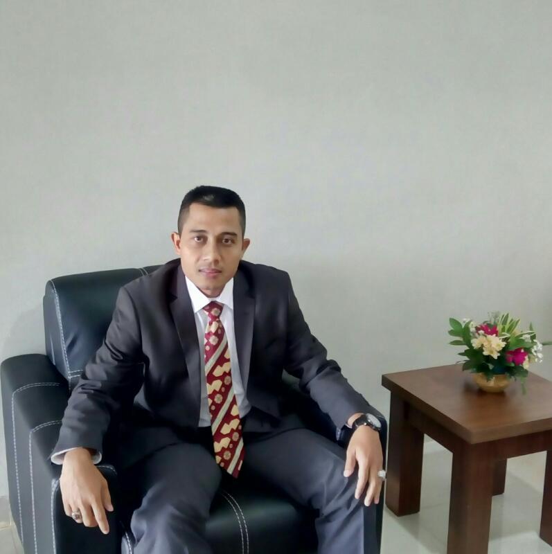 hallomonitor's tweet photo. Tito Karnavian Itu Jenderal Berprestasi, Tak Ada Alasan untuk Diganti https://t.co/u55w0msCwv https://t.co/g8My3Li0xL