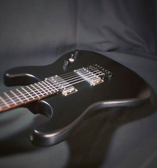 MangoheadAsia's tweet photo. Mangohead ST custom Flat Black available at Tone Masters Seksyen 13 Shah Alam Selangor. 
#ToneMasters #MangoHead #stratocaster #blackguitar #6stringguitar #electricguitar #guitar #guitarsdaily #malaysianguitars #asianguitars #shahalam https://t.co/jhV8Dv10tU