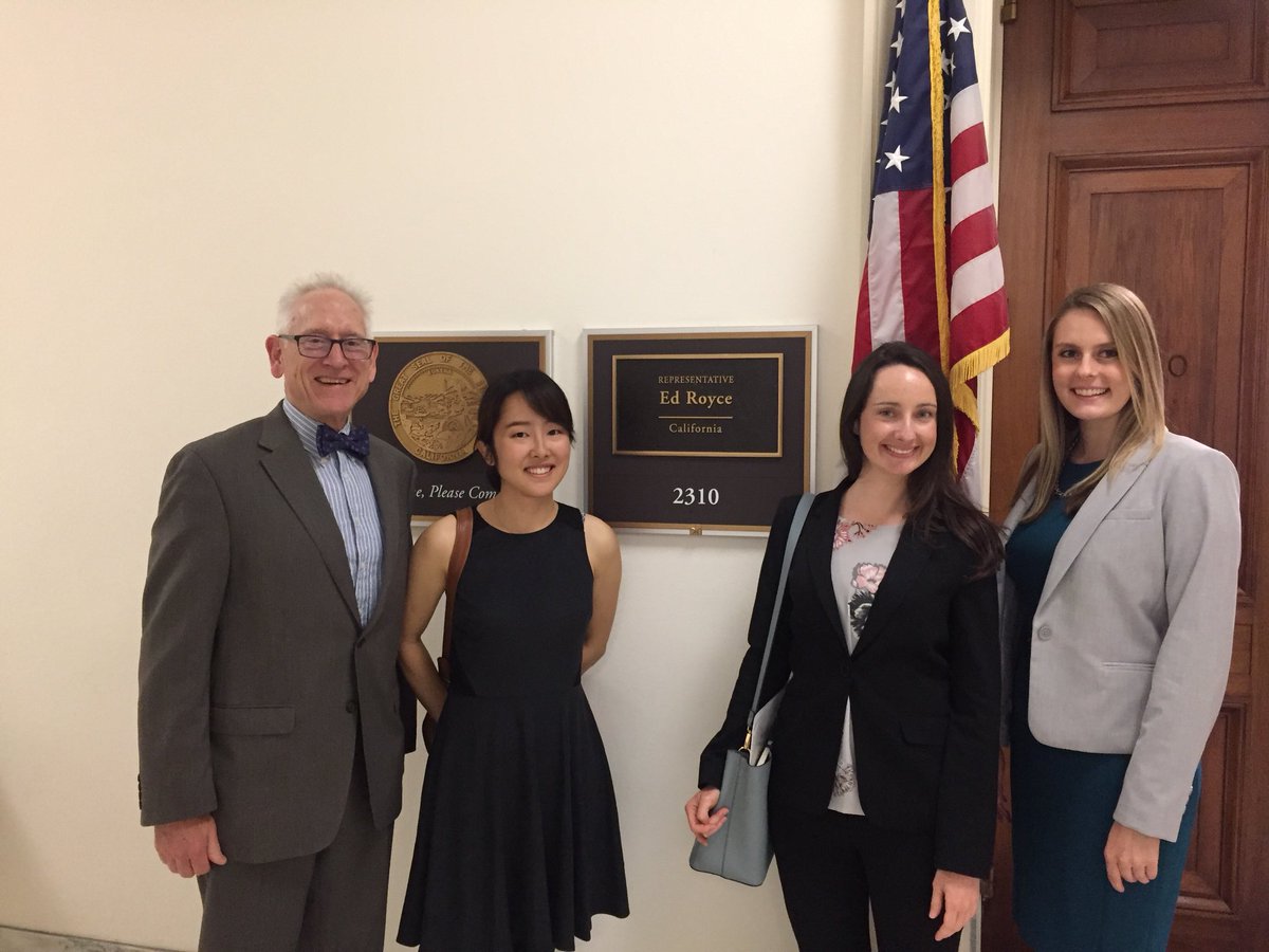 KPNapaSolanoFM's tweet photo. PGY1, Dr. Alyson Davidson with AAFP &amp; congressman Pete Aguilar in Washington DC lobbied about bills addressing the opioid crisis, maternal mortality, expanding &amp; developing primary care. @RepPeteAguilar #kpnsfmrp #kpnsfmrp #aafp2018 #congressmanpeteaguilar #WashingtonDC https://t.co/34pxR3XDxr