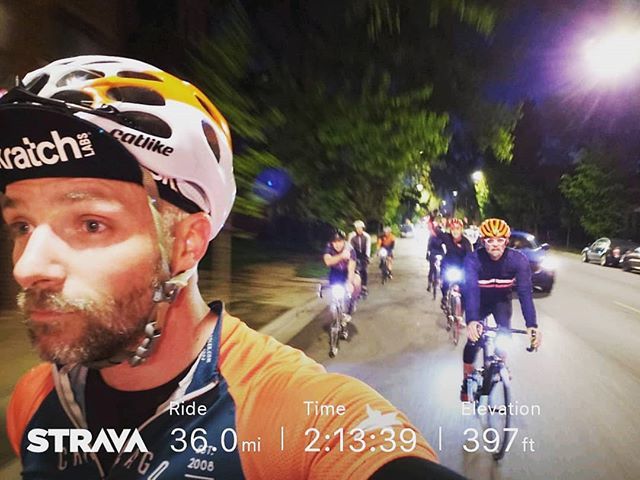 ZKM's tweet photo. We had a few flats tonight but finished strong. #thechainlink .
.
.
.
#skratchlabs #skratchthesummit #fromskratch #skratchlabsambassador #bikechi #vittoria #catlikehelmets #groupride #chicago #edgeathlete https://t.co/sg2xXv91sC https://t.co/w6lxog0veT