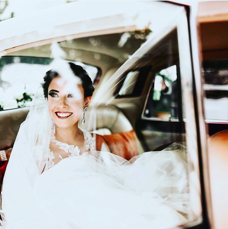 anaclauseldner's tweet photo. Bride to be https://t.co/7DR9ECkx33