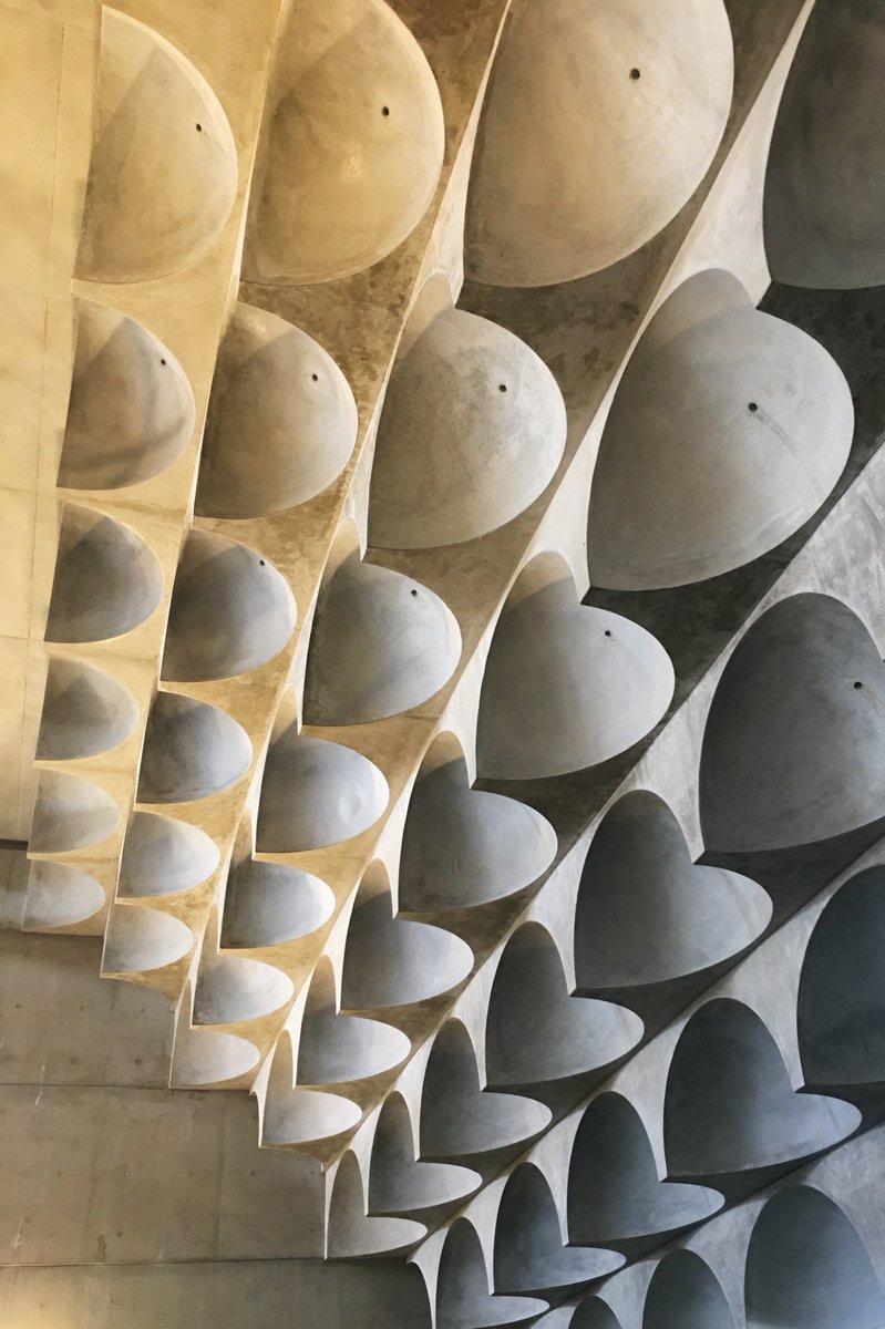 ArchInsights's tweet photo. Can the contemporary mosque foster inclusivity, interfaith and intercultural dialogue by design? #Byera scholar @RyanWazir aims to re-imagine the mosque https://t.co/4FiTv4iLrF https://t.co/8owFrJ3m6Z