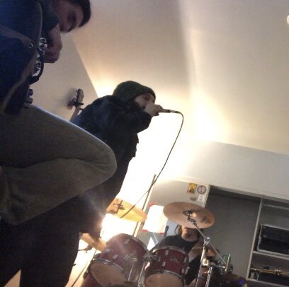 OneDrumBand's tweet photo. Rebel musik gwan ⛰🎶 #rootssession #mountainstudio #positivevibration
#COreggae #bouldermusic https://t.co/2SgU94o33b