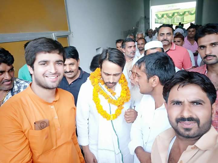 A fantastic day in Kairana LokSabha By-election campaign with Shri @jayantrld
Had nukkad meetings in 12 villages Yesterday.
#Vote4RLD #RLD4Kairana