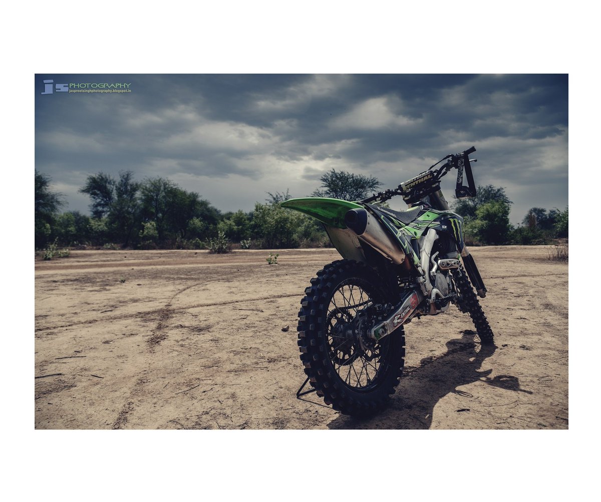 ARTJaspreet's tweet photo. #motocross #iamthespeedhunter  #speedhunters #motorsports #photography https://t.co/yf9B8NKfti