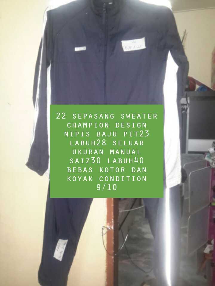 AzmanzManz1's tweet photo. Sepasang sweater nipis champion rm80 siap pos minat wasap saya 01132295338 https://t.co/XfFfXGxzXr