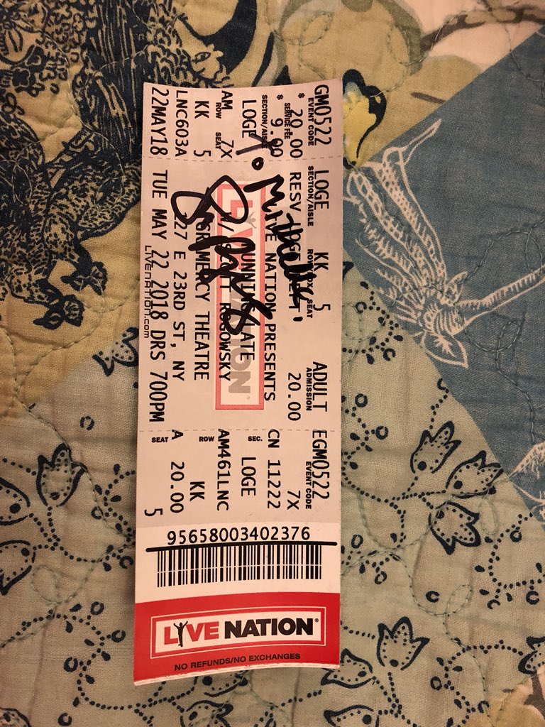 Sunnygrl87's tweet photo. To the host with the Challah French Toast - Thank you @ScottRogowsky for an amazingly hilarious night! So nice to meet you! @RunningLateShow 🏃🏼‍♀️⏰ with #paulrudd @davidcrosss and @NekoCase #HQ #hqtie #love #runninglatewithscottrogowsky @MStulberger @D1YANKEEFAN https://t.co/DoYSmps5v7