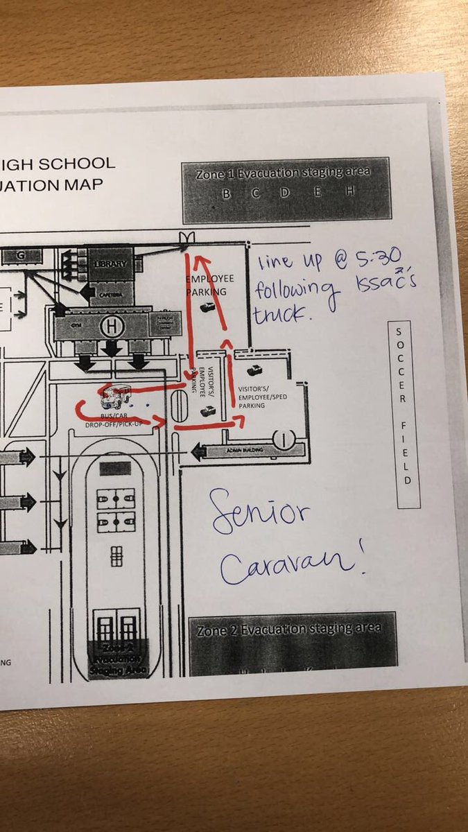 THSCO2018's tweet photo. SENIORS! We will be having a senior CARAVAN to kick off the bonfire! 🚗🚙🚗🚙💨 Please be in the main office parking lot by 5:20 at the latest for preparation. Car decoration is highly encouraged! Here is the route: https://t.co/FnnpPEeAoq