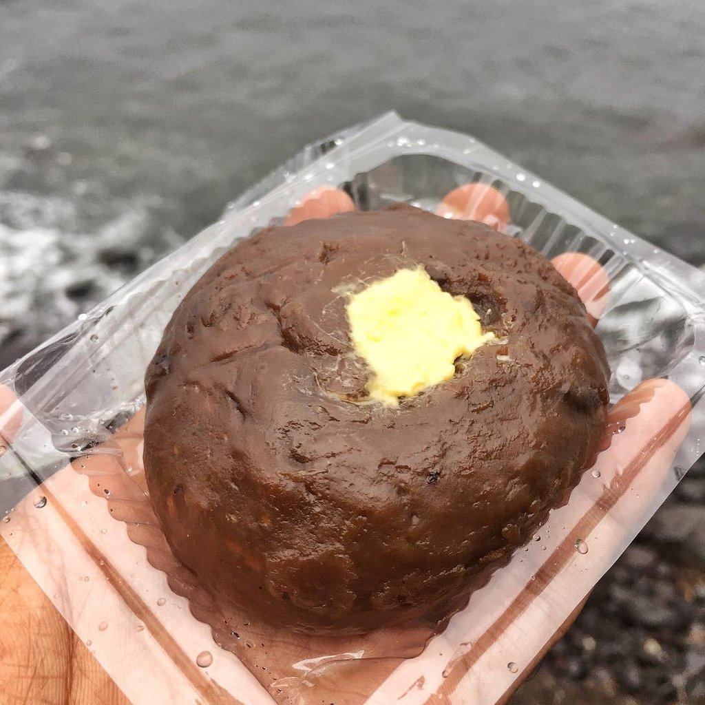 kitaina_id's tweet photo. #Asida, camilan khas Ambon yg jd menu Takjil terfavorit dikala Ramadhan🍮
Kue ini jg terkenal dngn sebutan #DodolArab, karena asalnya yg memang dari Arab. Meski teksturnya tak sekenyal dodol, tapi Asida punya rasa manis yg disertai aroma khas kayumanis&amp;adasmanis. #KitaINA https://t.co/rUktEvONhG