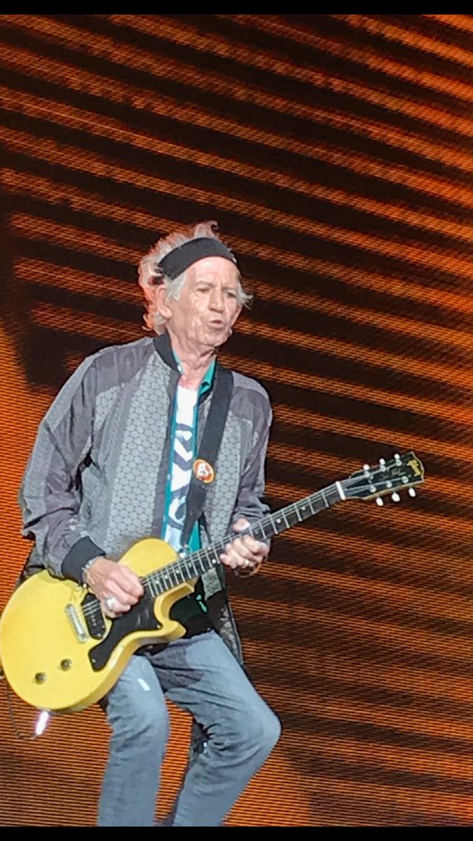 noel fielding tweet media