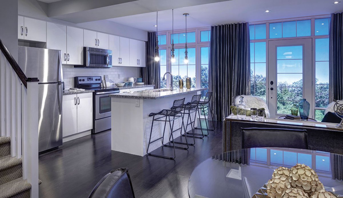 RramonaJensen's tweet image. Nestled in the Rouge community, Geranium brings you the beautiful natural setting of Altona Forest adjacent to an exciting new intimate collection of townhomes.
#Homes
#PrimeLots
bit.ly/2gerh