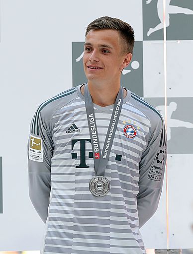 torwart.de konnte im hochinteressanten exklusiven Interview mit Nachwuchstorwarttalent Christian Früchtl vom <a href="/FCBayern/">FC Bayern München</a> sprechen. bit.ly/2khDRO9 <a href="/fruechtl13/">Christian Früchtl</a> #torwart