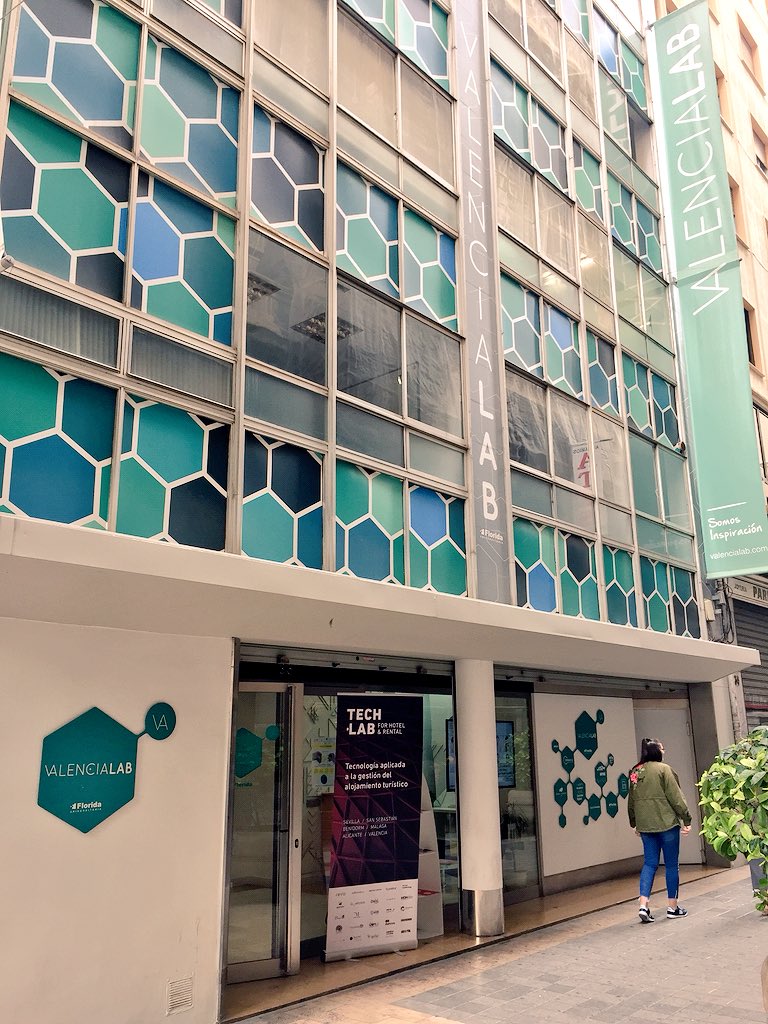 Techlabtravel's tweet image. Está todo listo en @valencia_lab para la última parada de nuestra gira Techlab for #hotel and #rental en la ciudad de Valencia, mañana 24 de mayo !! 👍🏽🎉

Aún estás a tiempo de inscribirte en : Techlabtravel.com