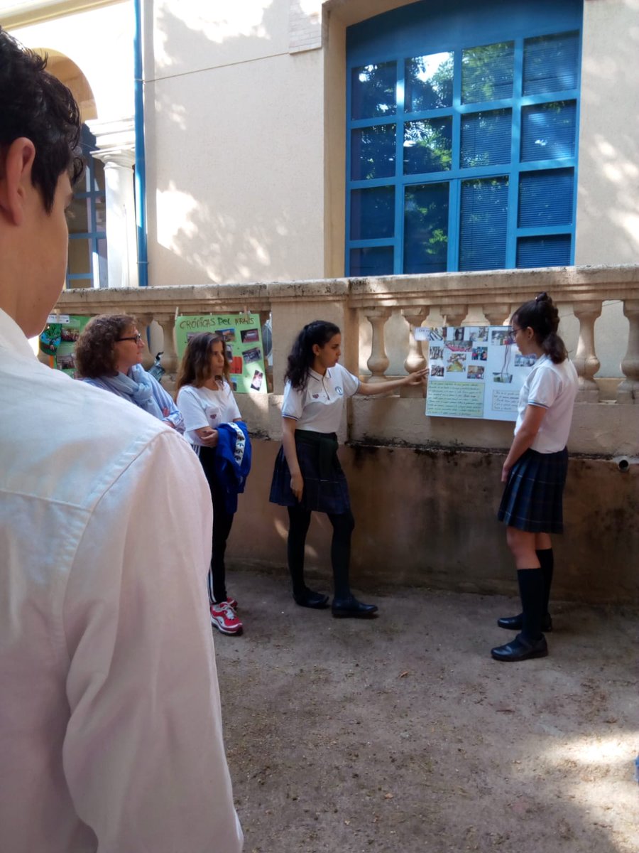 FallaSostenible's tweet photo. Hoy toca fin de fiesta en @CRIFAcacias con la #IVJornadaDeEscuelasSostenibles. Profes y alumnxs compartiendo experiencias y planteando retos de futuro. Gracias a #AmbientalCRIF con @AngelaMonasor https://t.co/2N41cdtHtE