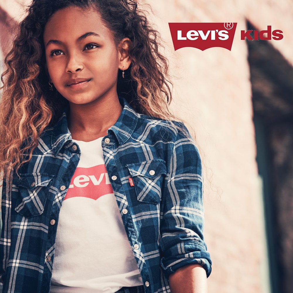 Your kids will look so cool in Levis shoes! Shop the collection now > ow.ly/YwvI30k49JA 

#levis #kidsshoes #trainers #shoesbymail