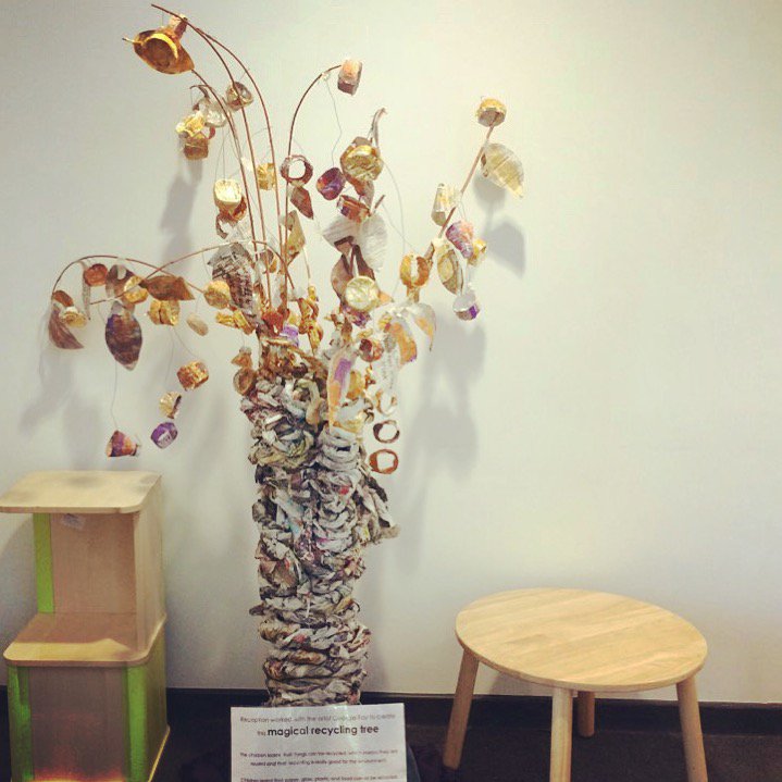 ogeducation's tweet photo. Finished our #magical #recycling #tree yesterday with the wonderful #reception classes @WoolmoreTweets #towerhamlets #primary #school #arteducation #environment inspired by @OctoberLondon #artist #nnennaokore using #newspaper #sculpture https://t.co/GlH8O8X0W8