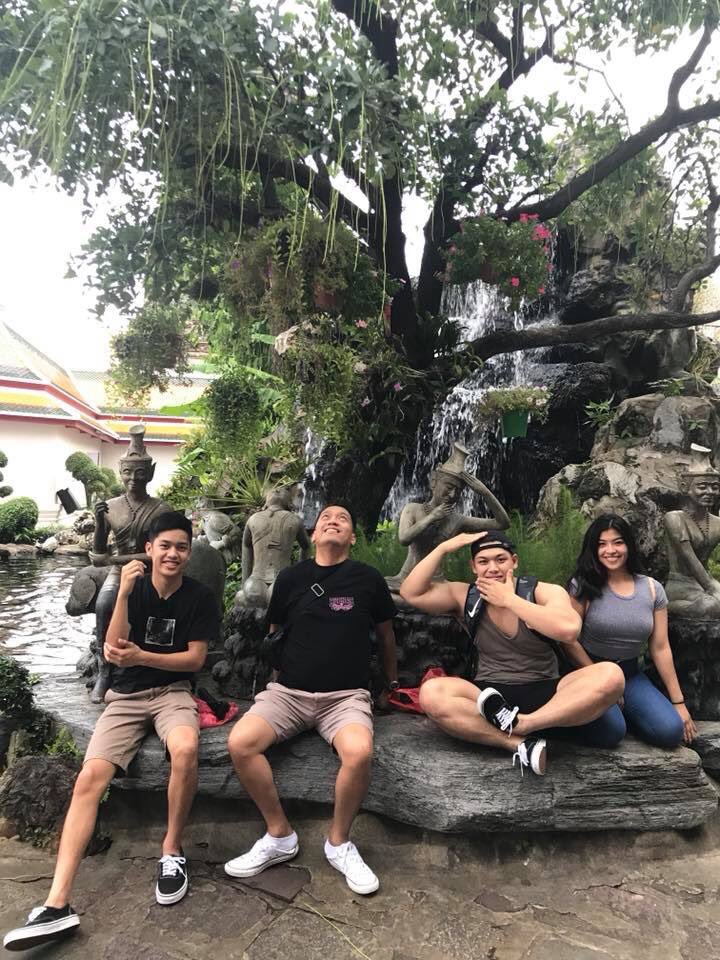 chelsiemsegovia's tweet photo. Day 1 in Thailand 🇹🇭 #lifeaftergrad https://t.co/PpKtldTAV9