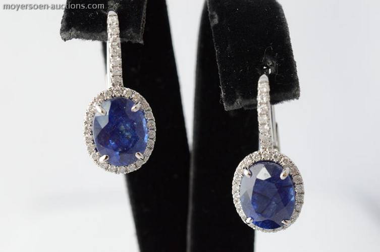 AUCTIM's tweet photo. 69 exclusive pieces of jewelery are auctioned through Moyersoen ! 🤩🤩🤩 Bracelets, pendants, watches, earrings... Pick a favorite and bid online https://t.co/lyIvVo65GY https://t.co/8PIJgOw3rj
