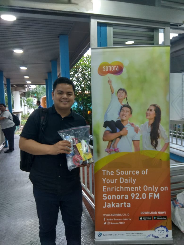 SONORA berbagi Tajil diHalte <a href="/PT_TransJakarta/">Transportasi Jakarta</a> SENEN #TajilGRATIS 
<a href="/dyna_Indonesia/">dyna Indonesia</a> @KLOPCookies <a href="/FULLO_/">FULLO ™</a> <a href="/crystallineid/">Crystalline</a> @permen_woods <a href="/WaferTango/">Wafer Tango Renyah ™</a> <a href="/TissueYaTessa/">Tissue Ya Tessa</a> <a href="/SimbaCereal/">Simba Cereal</a> <a href="/wongcoco_id/">Wong Coco</a> <a href="/tehgelas_ot/">Teh Gelas ASLI</a> <a href="/ToyotaID/">Toyota Indonesia</a> <a href="/hanamasa_ID/">HANAMASA Indonesia</a> #TokoBerasRumbia 
#RamadhanBerbagi