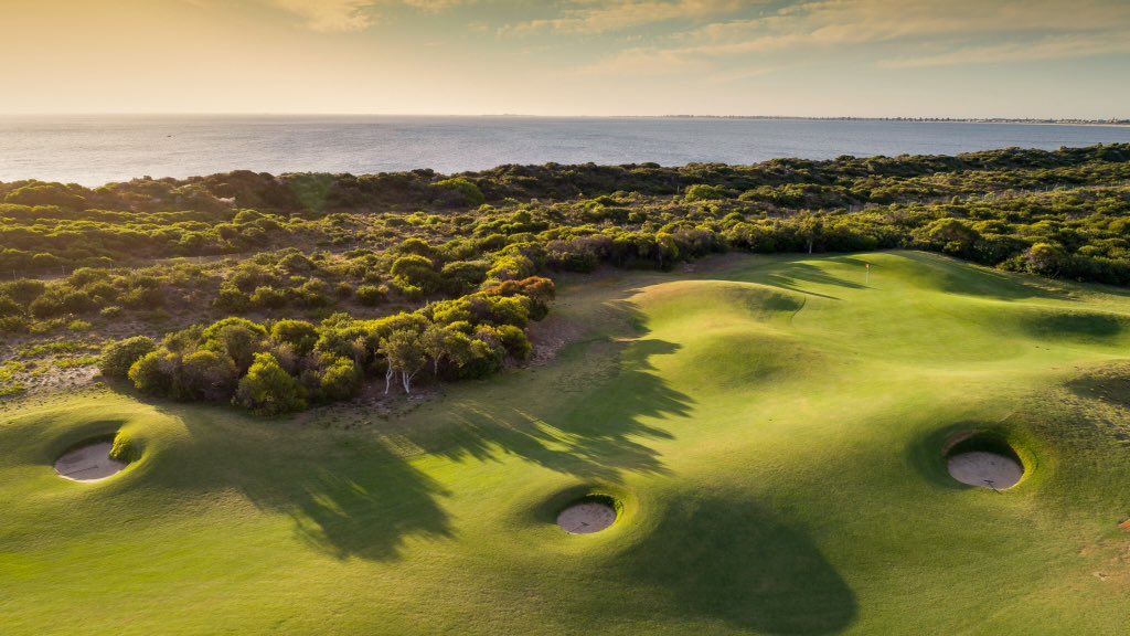 Par 4 12th 'Finchy's Folly' at magnificent The Links Kennedy Bay. #drone #golfcoursephotography @Cannonball63 @IBFinchy