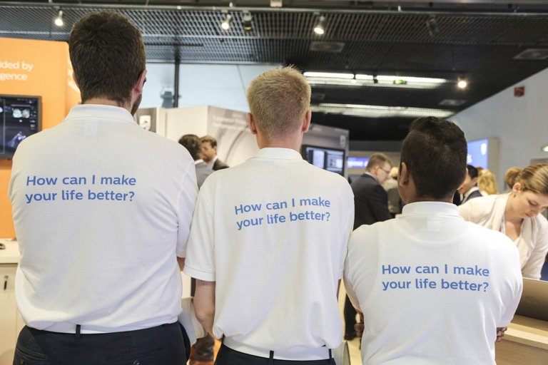 PhilipsLiveFrom's tweet image. How can we make your life better? Also, a chance for you to #makelifebetter by helping us donate to those in need. Join us at our booth to descover all the exciting experiences we've prepared for you this #EuroPCR