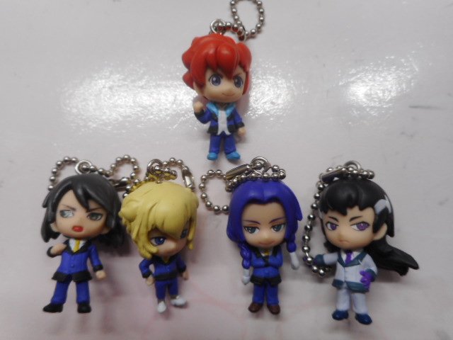 入荷】ダンボール戦機 ドでか缶バッジ！ダンボール戦機スイング