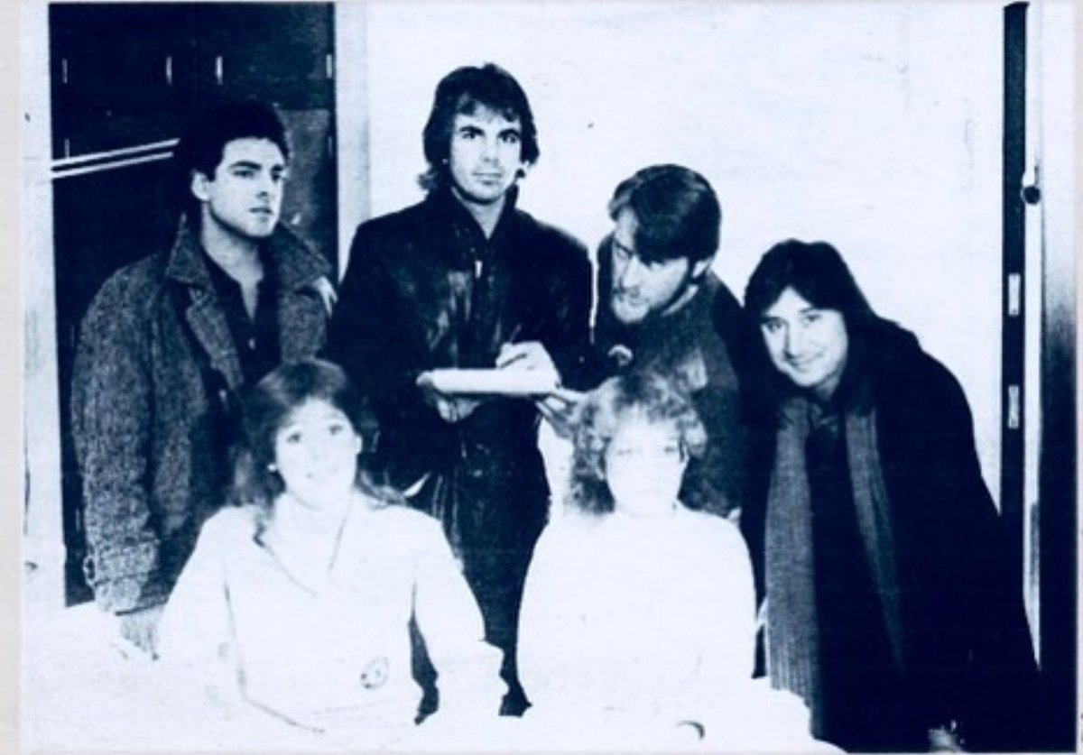 Lady_J50's tweet photo. Another blast from the past pic, 1984 @NealSchonMusic @RossValory #Steveperry @TheJonathanCain #Journeybandmembers #Journey #1984 #Rockstars #Rockers #Stadiumsingers #Arenasingers #RockNRoll https://t.co/fbxZwqBMBF