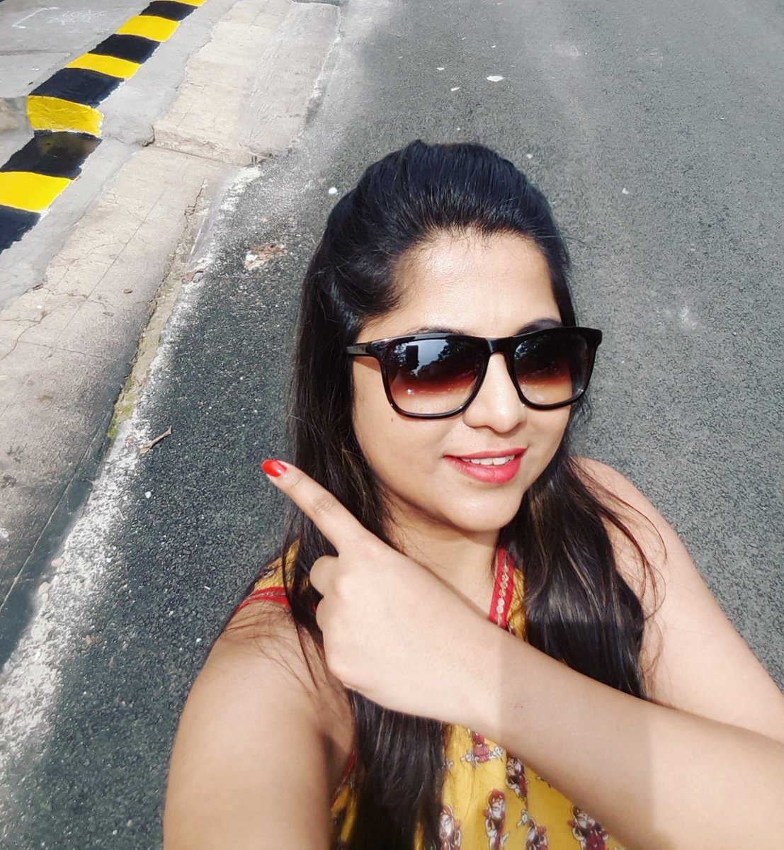 SinchanDixit's tweet photo. Look They Hav Started Paintin in 'RAJAJRAJESHWARI NAGAR' CONSTITUENCY!!
#HUNGRYFORVOTES #SIMPLEPOLITICIANS
#recordingstudio #lastminutegifts https://t.co/4VnIHTEBfV