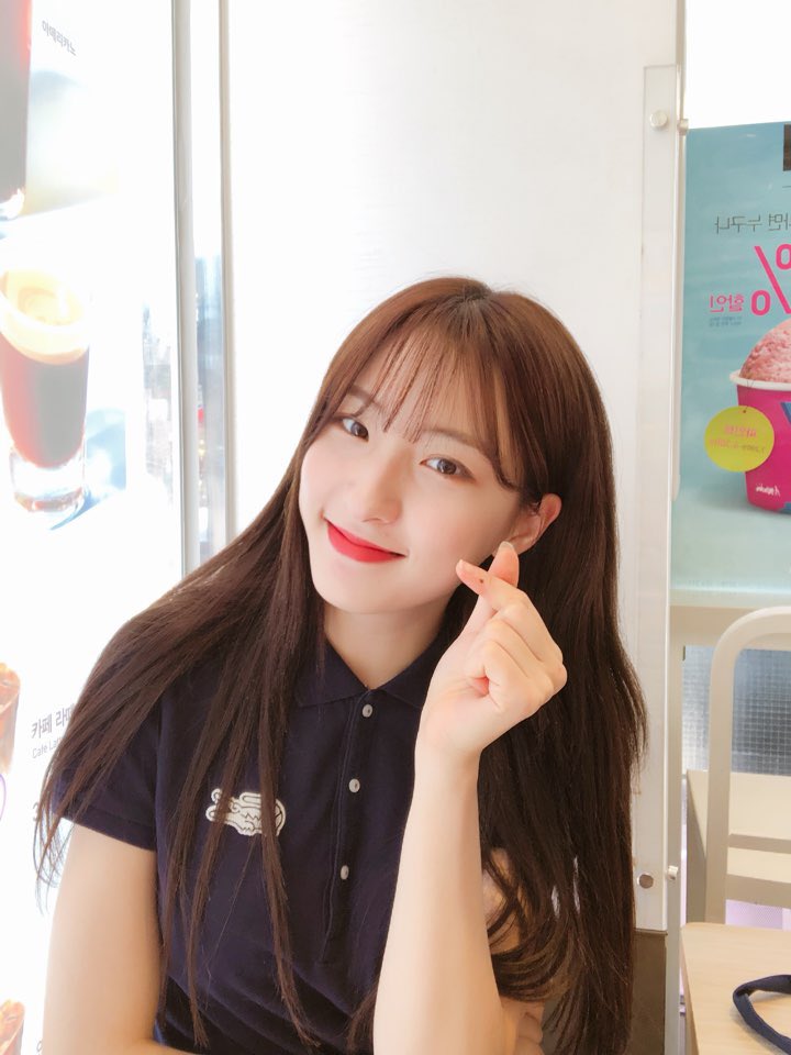 WJSN_Cosmic's tweet photo. [#우주소녀 #은서]
저는 지금 점심 먹으러 가용!!! #우정 들도 맛점하시고 오늘도 종응항룽봉냉랑❤️
https://t.co/mjIeaoWzLF https://t.co/beAP8J8I99