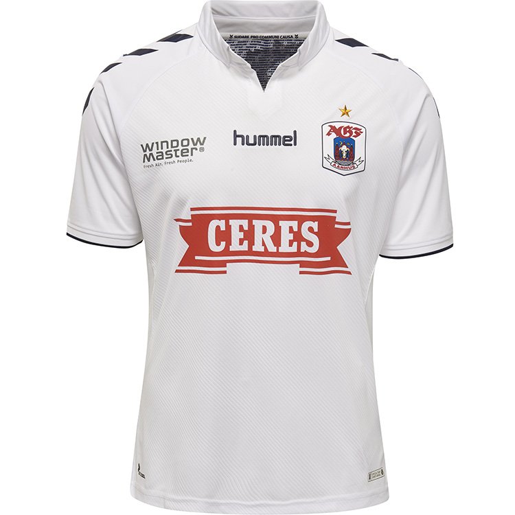 hummel1923's tweet photo. WIN! Minimalistic, classic and beautiful. @AGFFodbold home 17/18 is a tribute to the 61 club partners in the local region.
RT and comment your size before AGF’s @EuropaLeague play-off against once mighty @FCKobenhavn to win!

⚪️🔵| https://t.co/boKAOrS28s 

#sharefootball #KSDH https://t.co/a2JBfg6Mrp