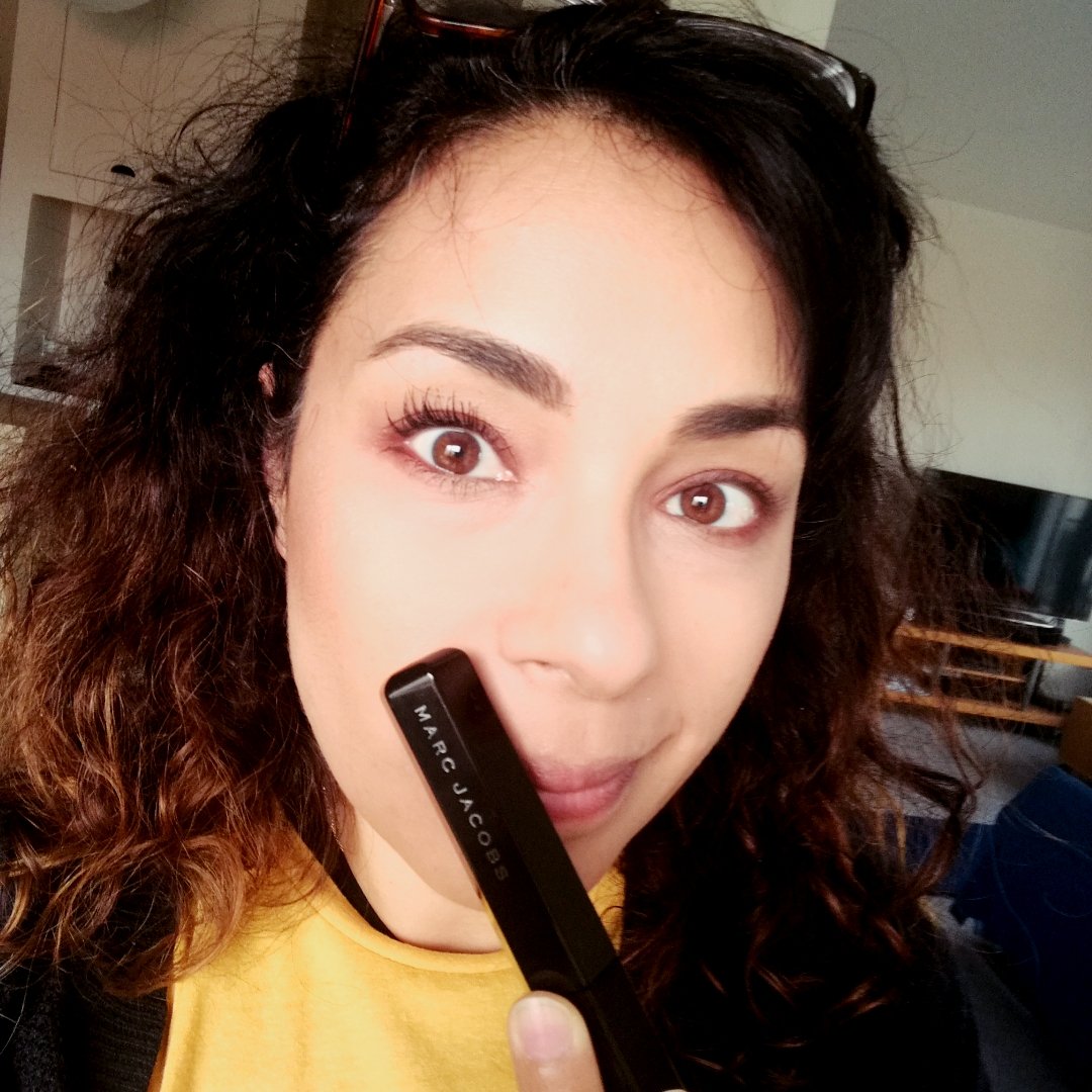 TatiaCrew's tweet photo. il est top ce mascara !✌@influenster @marcbeauty #influensterfr #gratuit #velvetnoir https://t.co/XqEug7Lv4J