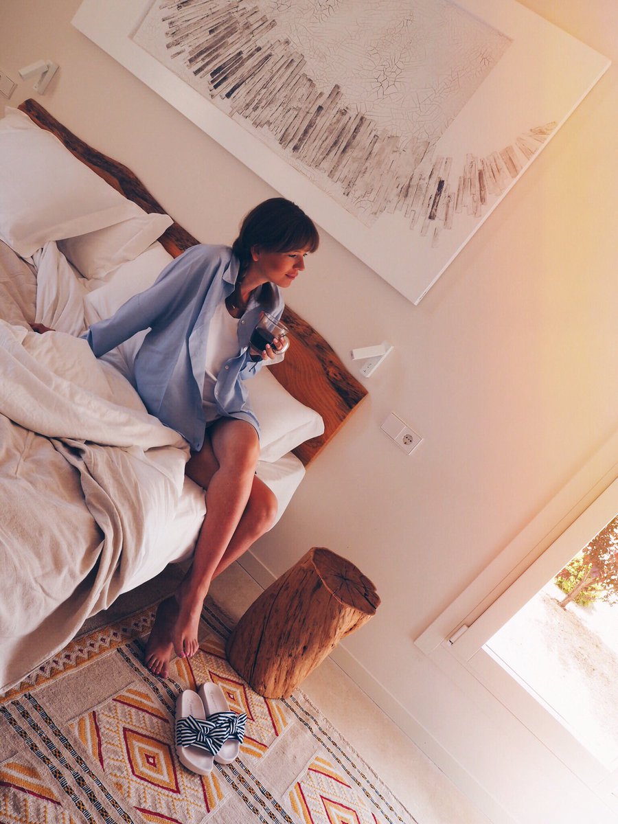 themoodofmary's tweet photo. Waking up in style 🙂 @Belvilla #belvilla #mallorcaenjoy @InfoMallorca #travel #travelblogger https://t.co/kUsc2zhB4I