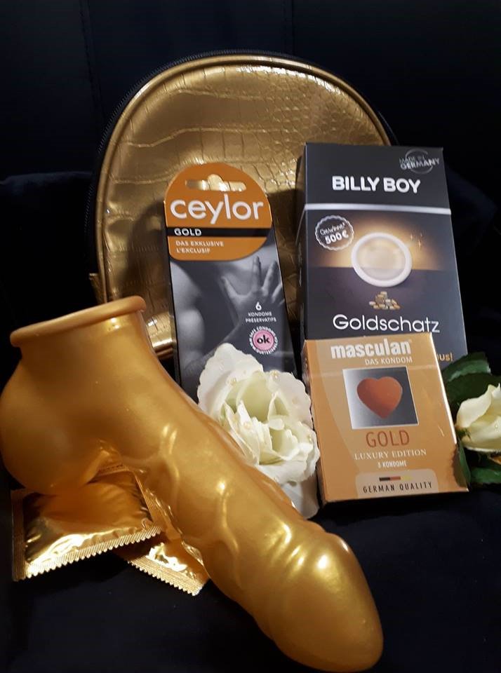 Kondomotheke's tweet photo. Auf der Suche nach dem Goldschatz? Wir haben ihn
#ceylor # billyboy #masculangold #toylie #gold #goldschatz #liebe #erotik #sinnlichkeit https://t.co/mzoBBGhAxO