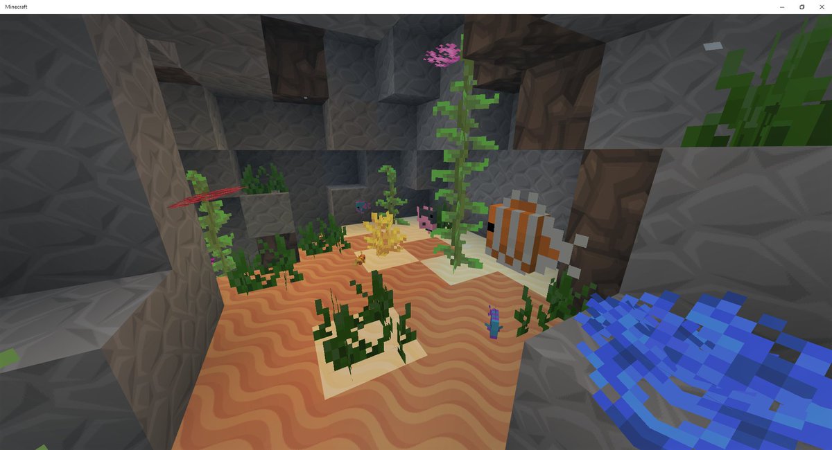 TheRedEng's tweet photo. This is my first build with the new update aquatic stuff and now I don't know how we managed to miss this for a sooo long time. Thank you @Mojang for this awesome update! https://t.co/A3ed1i6frt