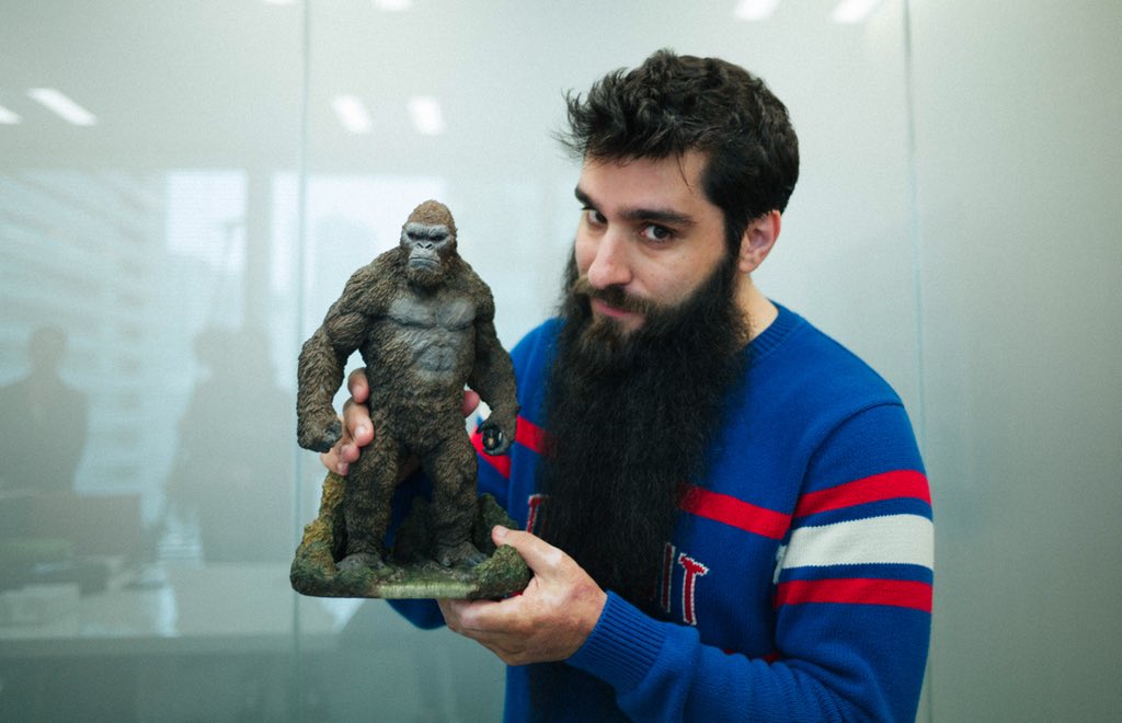 When making KONG, no companies signed on to make high quality toys because no one knew what the movie was going to be yet. A measure of success for me was if a company saw the film and then wanted to make a figure. This makes me so damn happy. My job is done :) thanks <a href="/XPLUSTOYS/">X-PLUS TOYS</a>