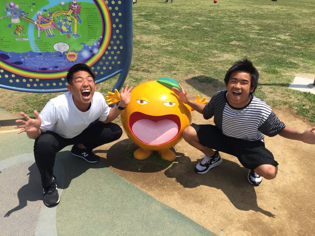 makitai_z0207's tweet photo. チケットまだまだ受付中で〜〜す✨
みんな来てね〜〜
って弟達と「つくみん」が言ってます🍊

そして、嬉しいお知らせ📢
5月29日の9時50分より
OABさんの「5スタ」に出演させて頂きます✨
みんな見てねぇーー‼️
とも、「つくみん」が言ってます🍊 https://t.co/X7QjgwZmvp