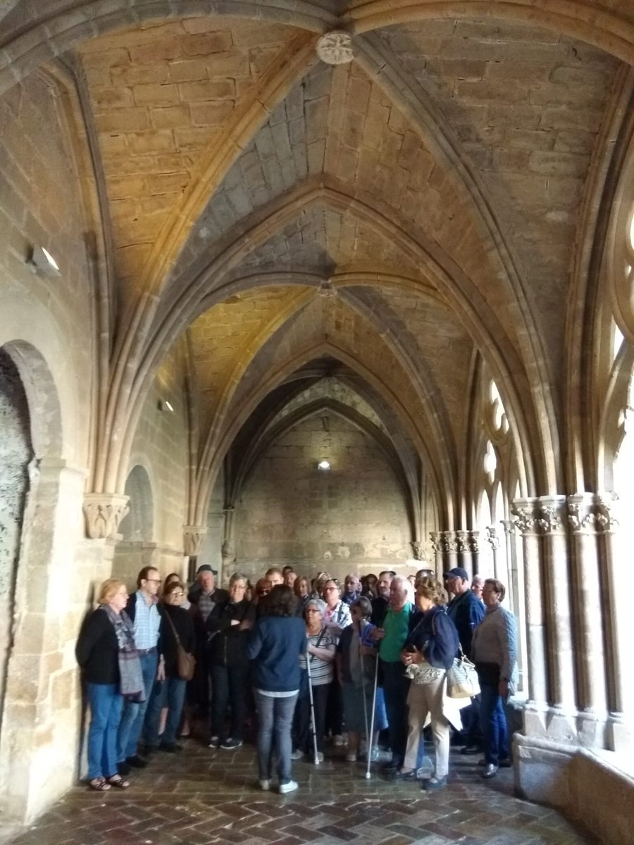 aragusta2018's tweet photo. En Aragusta, nos comprometemos a ofrecer visitas guiadas a todo el mundo, descubre una visita guiada en la región de Tarazona, en el monasterio de la veruela con un grupo de invidentes. #Aragon #Tarazona #Visit https://t.co/x472irAswj