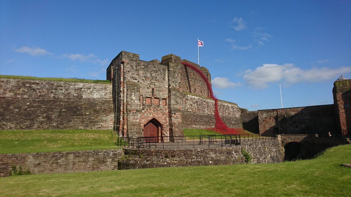 CMoML's tweet photo. The poppies are finally here!The Weeping Window display is at Carlisle Castle and the museum's #Remembrance100 Art Exhibition is also open from 10am https://t.co/wZ6xgnrgS0