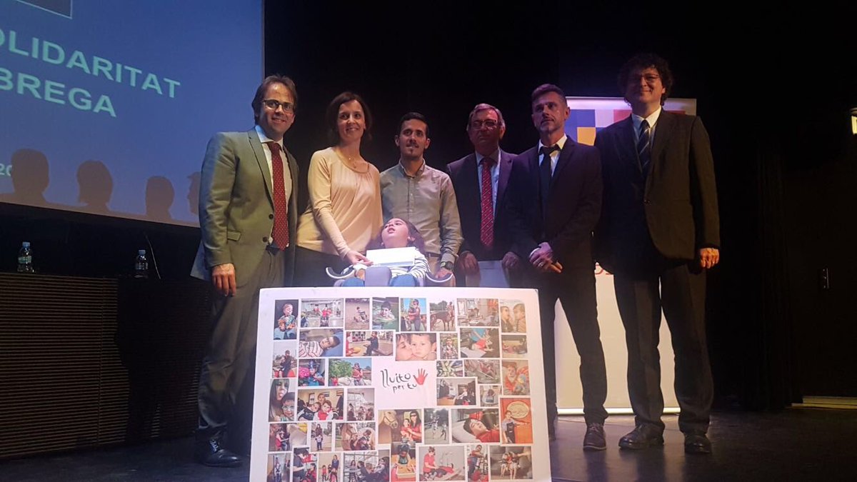 Lluitopertu's tweet photo. Moltes gràcies #Agrupa de @BellLlocdelPla per la vostra solidaritat i generositat envers els nostres Superherois al #PremiSolidaritatXavierFabrega. Estem molt agraits i feliços de que hagueu pensat en la nostra causa: lluitar per les persones amb #pluridiscapacitat. 🤚🏼🤚🏾🤚 https://t.co/TzwKkUm8Mw