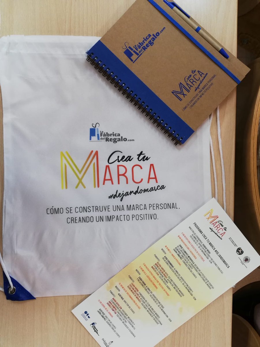 CreaTuMarcaUCM's tweet photo. ¡Ha llegado el día! 🎉@CreaTuMarcaUCM está aquí!! Muchísimas gracias #LaFábricaDeLosRegalos por vuestra colaboración 😊 ¡Os esperamos! 😎😎 https://t.co/sRQrSoibtB