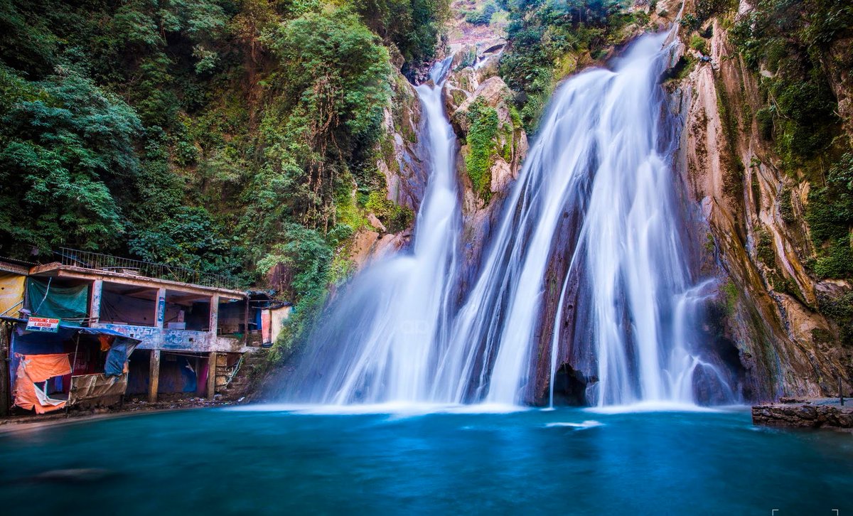 Travelsiteindia's tweet photo. Are You A #MountainWalker?
If yes then help your desires touch #extremeheights of #freedom &amp; openness, rush into arms of #QueenOfHills -Mussoorie
Make your way to city that exhibits #naturalbeauty with rich #flora #fauna
#Mussoorie with #TravelsiteIndia - https://t.co/BdCUenL5ZJ https://t.co/cAGDdCeFPJ