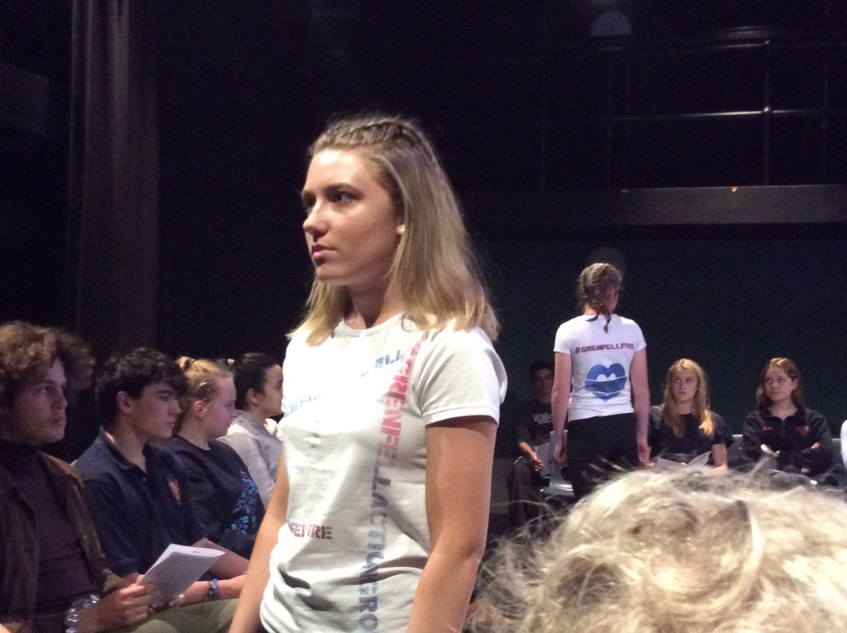 A big well done to Sophie in her excellent performance in her devised piece🎭🌹