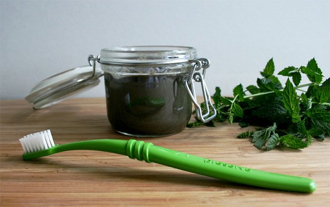 Beautytip12's tweet photo. How to make Homemade Natural Toothpaste
https://t.co/zeAn8pFouq

#Homemade #Natural #Toothpaste #TeethandGumsHealthy #beautycare #beautytips #beauty #healthcare #yabibo https://t.co/p0Sv0CukSn