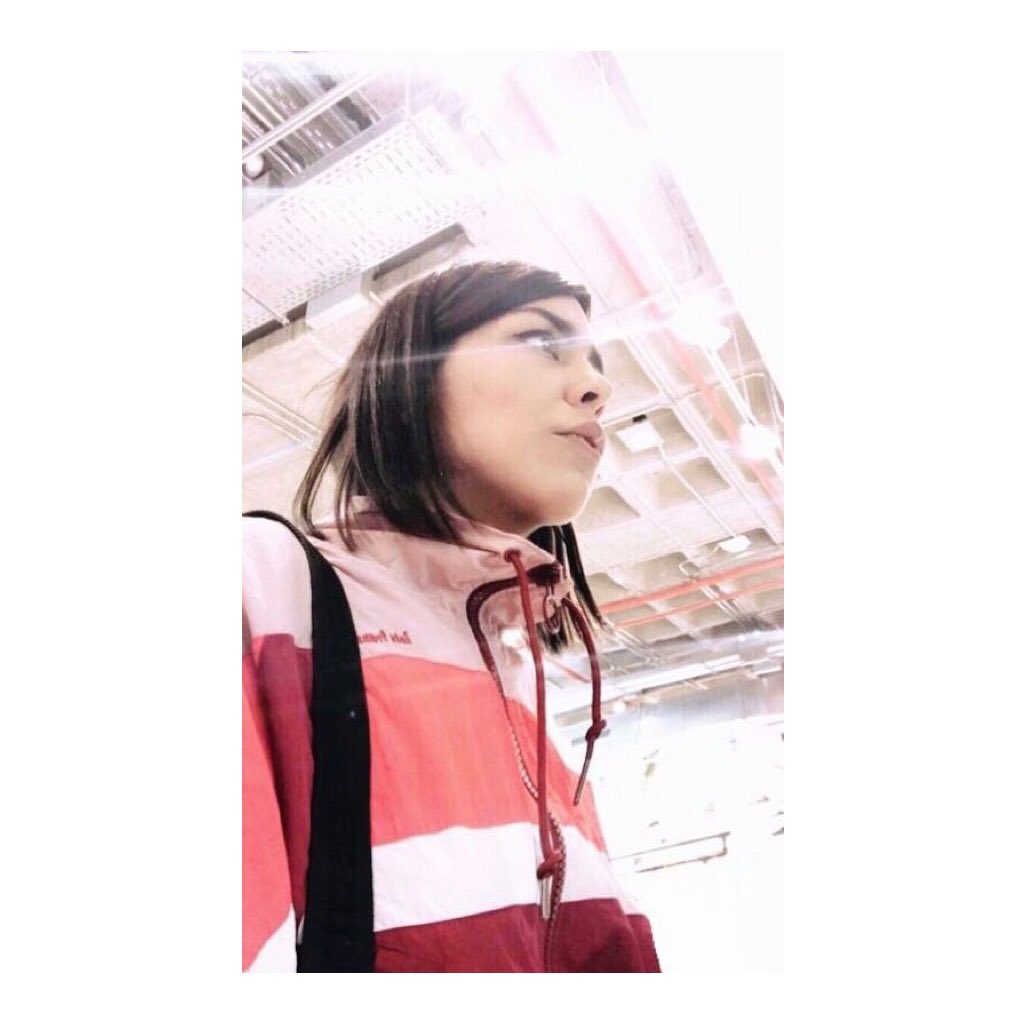 syntaxerika's tweet photo. #redandpink #90s #mastyle #bcn https://t.co/GCR8ORa4in