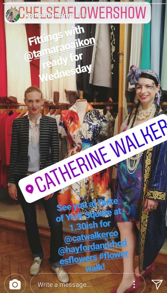 Fashionundstyle's tweet photo. RT @tamaraOAikon: Looking forward to the #CatherineWalker #flowerwalk today #modelling
#hayfordandrhodesflowers @anna_kompaniets
#chelseaflowershow #fashion #florist #paperself #chelseainbloom #annakompaniets https://t.co/knEBBZ4Ufh